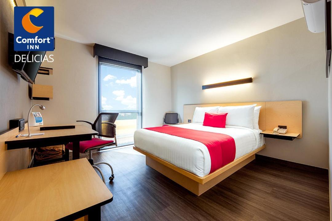Comfort Inn Delicias Buitenkant foto